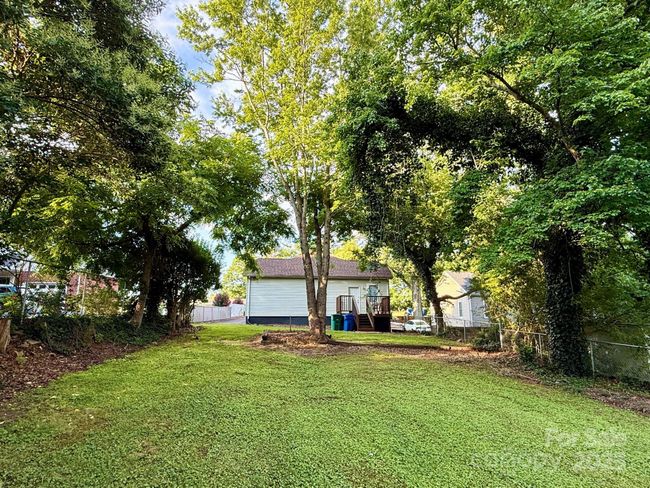 653 E Main St, House other with 3 bedrooms, 2 bathrooms and null parking in Spindale NC | Image 16