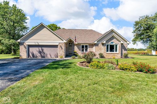 190 Poplar Grove Dr, Avon, IN, 46123-7930 | Card Image
