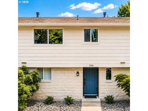 3116 Se Chestnut St, Milwaukie, OR, 97267-1428 | Card Image