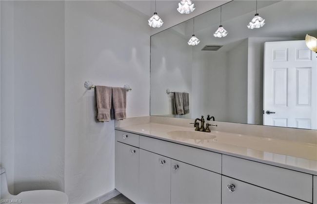Half Guest Bath | Image 18
