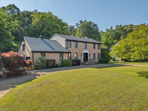 8957 River Cres, Suffolk, VA, 23433-1109 | Card Image