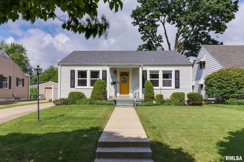 519 Mcgregor St, Bloomington, IL, 61701-5609 | Card Image