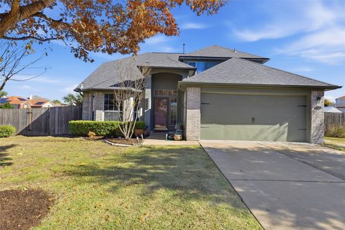 201 Cassandra Dr, Hutto, TX, 78634-5248 | Card Image