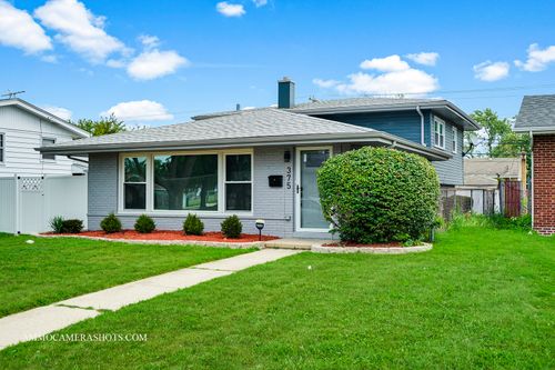 375 Chappel Ave, Calumet City, IL, 60409-2122 | Card Image