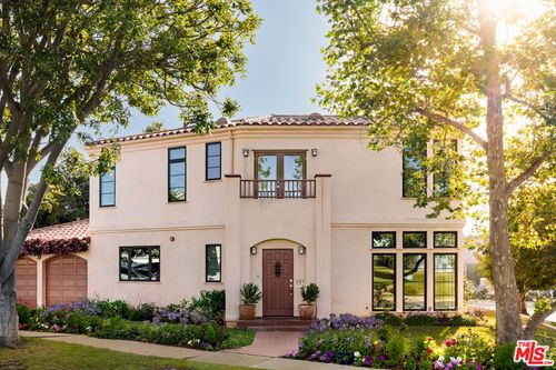 483 Arbramar Ave, Pacific Palisades, CA, 90272-4268 | Card Image
