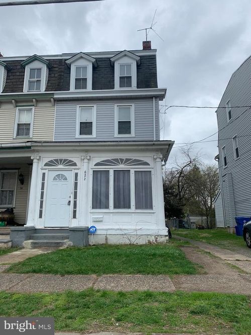 822 Columbus Rd, BURLINGTON, NJ, 08016-1802 | Card Image