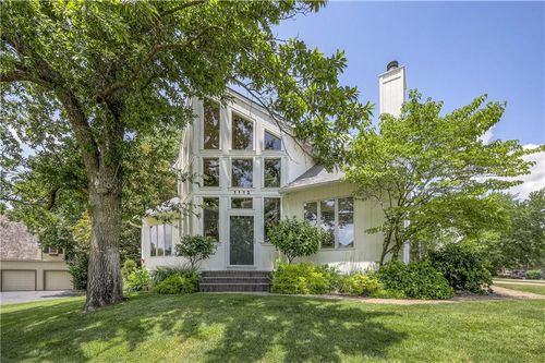 1112 Ne Long Ridge Rd, Lee's Summit, MO, 64064-2401 | Card Image