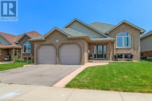 63 Redbud Cres, Simcoe, ON, N3Y0B8 | Card Image