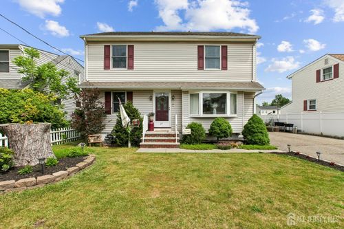 27 W James Pl, Iselin, NJ, 08830-1105 | Card Image
