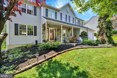 29 Colorado Ave, SINKING SPRING, PA, 19608-9358 | Card Image