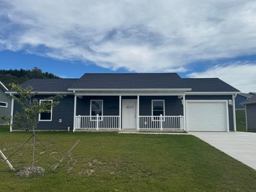 279 Aspen Hill Dr, Shelby, MI, 49455-9002 | Card Image