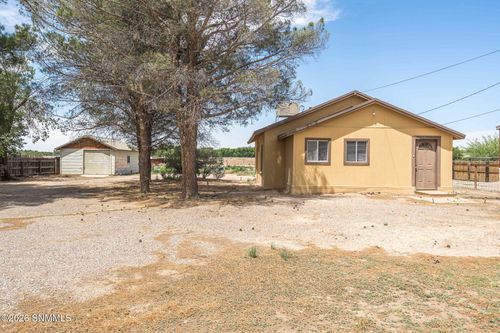 3135 Dona Ana Rd, Las Cruces, NM, 88007-7213 | Card Image