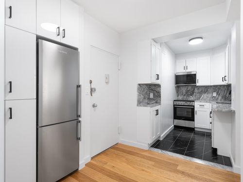6-f-80 Park Ave, New York, NY, 10016-2543 | Card Image