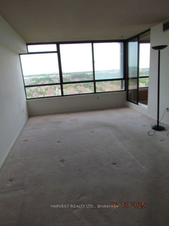 2102 - 255 Bamburgh Cir, Condo with 2 bedrooms, 2 bathrooms and 2 parking in Scarborough ON | Image 23