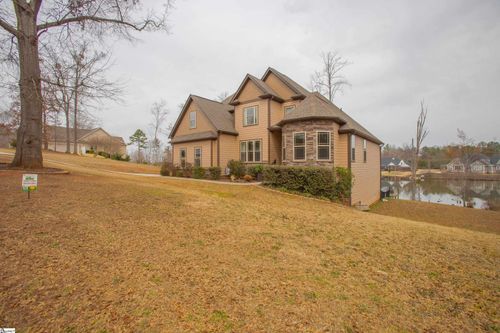 139 Crawford Lake Dr, Easley, SC, 29642-7886 | Card Image