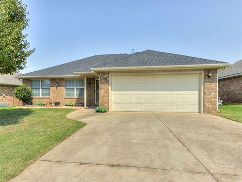 531 E Juniper Ln, Mustang, OK, 73064-4261 | Card Image