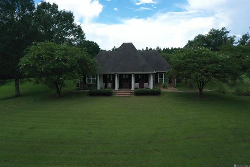 8924 Peterson Rd, Saint Francisville, LA, 70775-7044 | Card Image