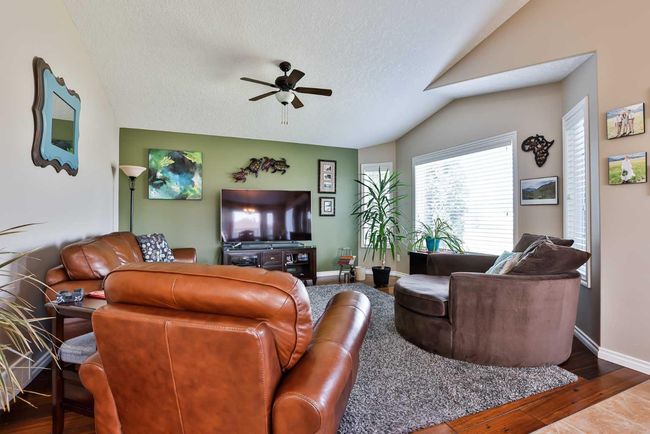 29 Sixmile Road S, House other with 5 bedrooms, 3 bathrooms and 4 parking in Lethbridge AB | Image 10