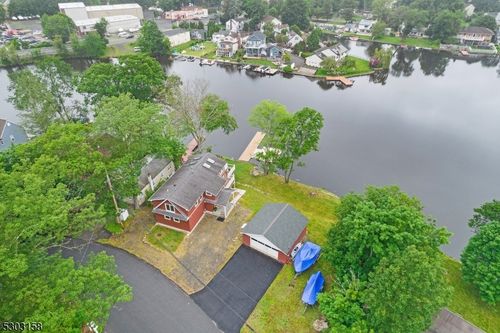 7 Winona Trl, Lake Hopatcong, NJ, 07849-1013 | Card Image