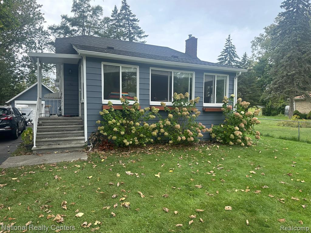 Baraga St, Taylor, MI 48180