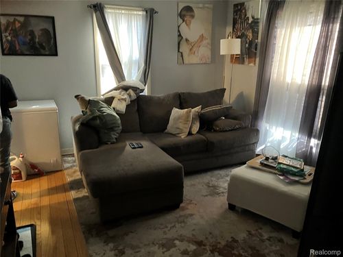 15846 Monte Vista St, Detroit, MI, 48238-1012 | Card Image