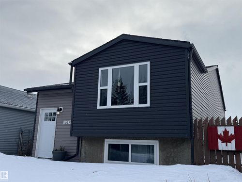 10637 110 St, Westlock, AB, T7P1B5 | Card Image