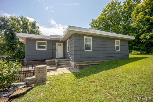 396 Long Acre Dr, Fairview Heights, IL, 62208-2608 | Card Image