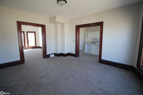 310 Brooks St, Essex, IA, 51638-8018 | Card Image