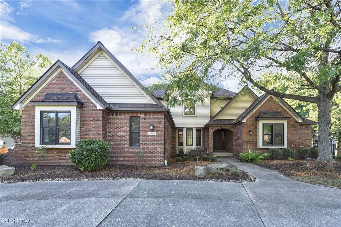 Glenwood Cir, Broadview Heights, OH 44147