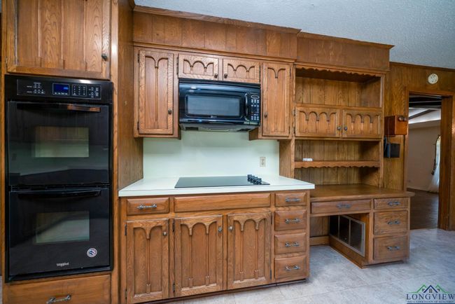 107 Tulip St, House other with 3 bedrooms, 3 bathrooms and null parking in White Oak TX | Image 26