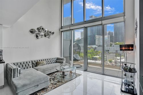 apt-905-92 Sw 3rd St, Miami, FL, 33130-3072 | Card Image