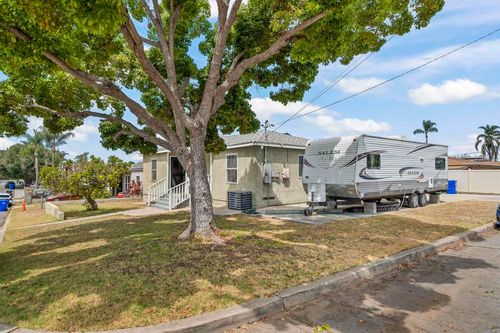 5882 Schuyler St, San Diego, CA, 92139-1735 | Card Image