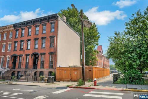 514 Manila Ave, Jersey City, NJ, 07302-1726 | Card Image