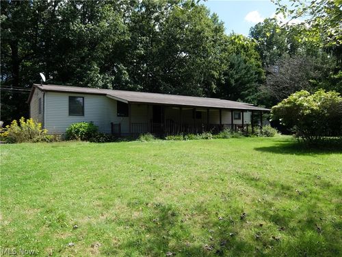3122 Cadwallader Sonk Rd, Cortland, OH, 44410-8801 | Card Image