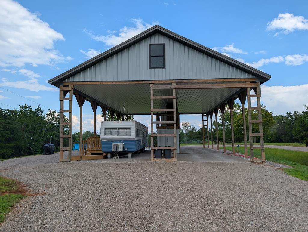 Land in Burkesville