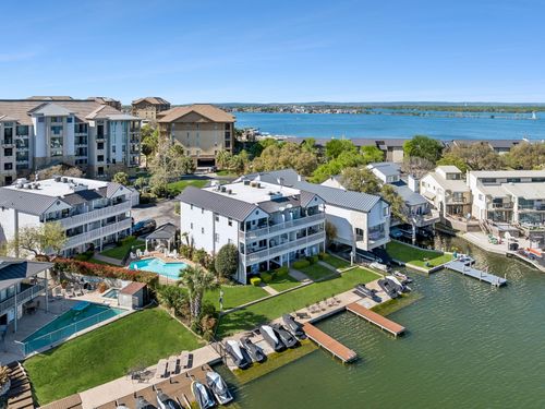 101 Island Dr, Horseshoe Bay, TX, 78657-5862 | Card Image
