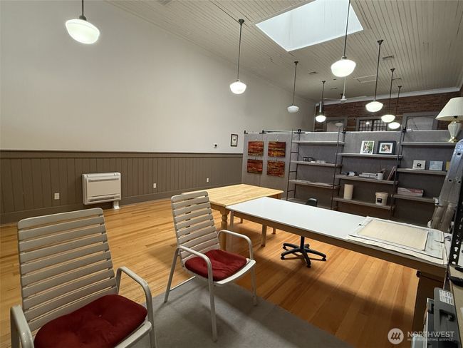 notice the skylight | Image 9
