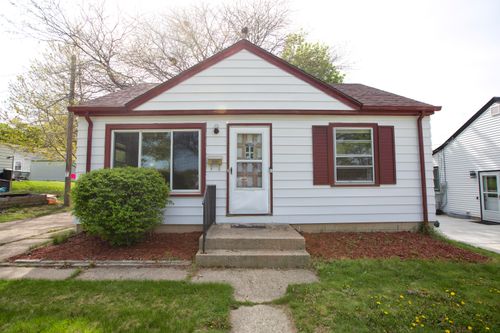 3559 S 1st Pl, Milwaukee, WI, 53207-3216 | Card Image