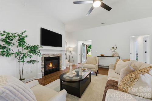 772 Monticello Dr, Fort Mill, SC, 29708-8392 | Card Image