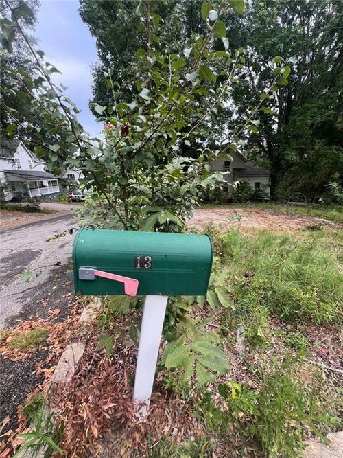 13 Liberty St, GAinesville, GA, 30501-8936 | Card Image