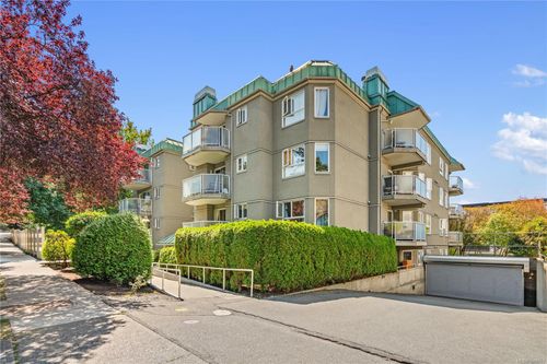 214-2520 Wark St, Victoria, BC, V8T5G6 | Card Image