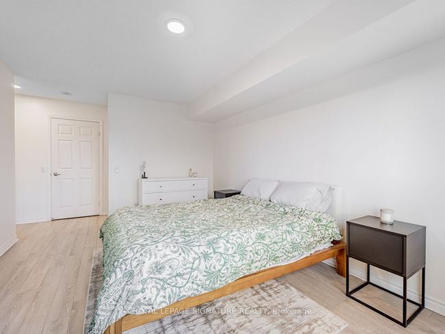 413 - 35 Kingsbridge Garden Cir, Condo with 2 bedrooms, 2 bathrooms and null parking in Mississauga ON | Image 14