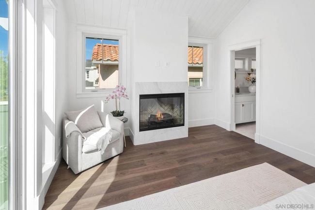 741 G Ave, Condo with 4 bedrooms, 5 bathrooms and 2 parking in Coronado CA | Image 12