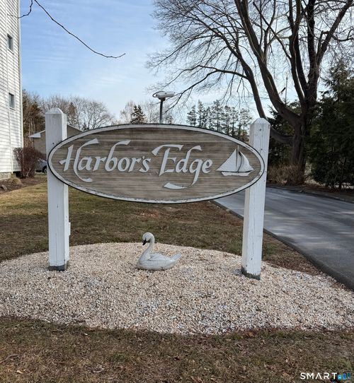 f9-116 Commerce St, Clinton, CT, 06413-2052 | Card Image