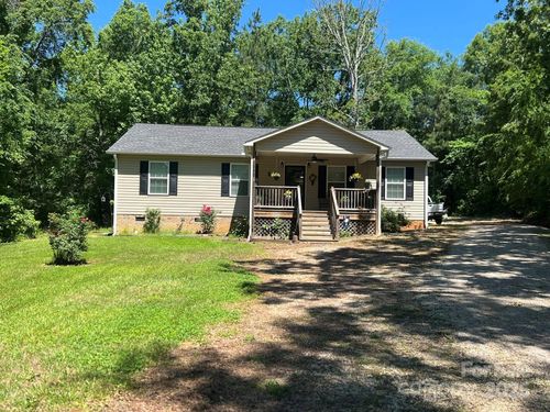 5550 Hillsdale St, Fort Lawn, SC, 29714-8614 | Card Image