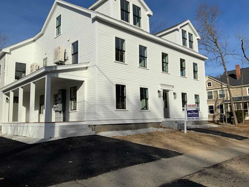 75 Court #2c Street, Exeter, NH, 03833 | Card Image