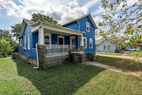 413 W 3rd St, Port Clinton, OH, 43452-1801 | Card Image
