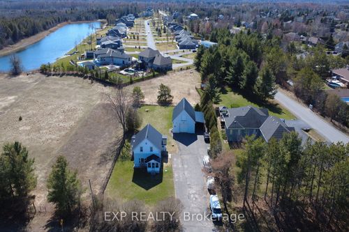 1558 Stagecoach Rd, Greely, ON, K4P1G6 | Card Image