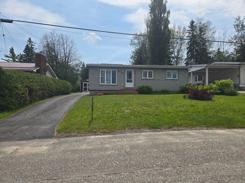 544 Broadwood Ave, New Liskeard, ON, P0J1P0 | Card Image