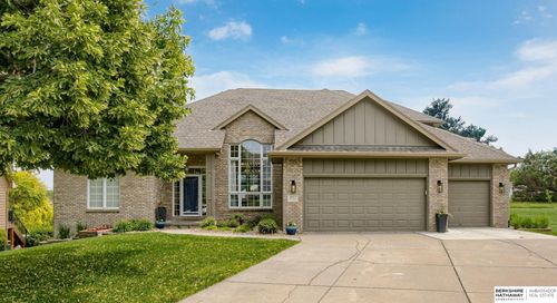 9711 S 176th St, Omaha, NE, 68136-1519 | Card Image